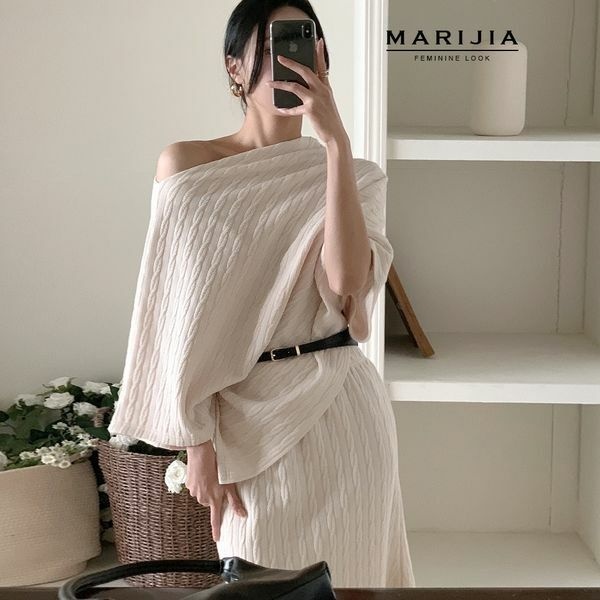 MARIJIA (현대Hmall) [하프클럽/마리지아]유나 오프 숄더 벨트 스커트 세트_MSTB31084