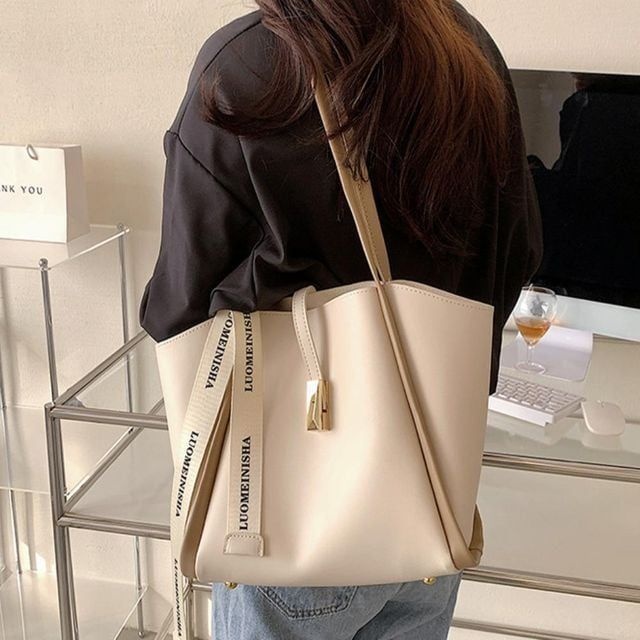 퍼블리 숄더백 숄더백가방 여자숄더백 여성가방 여성숄더가방