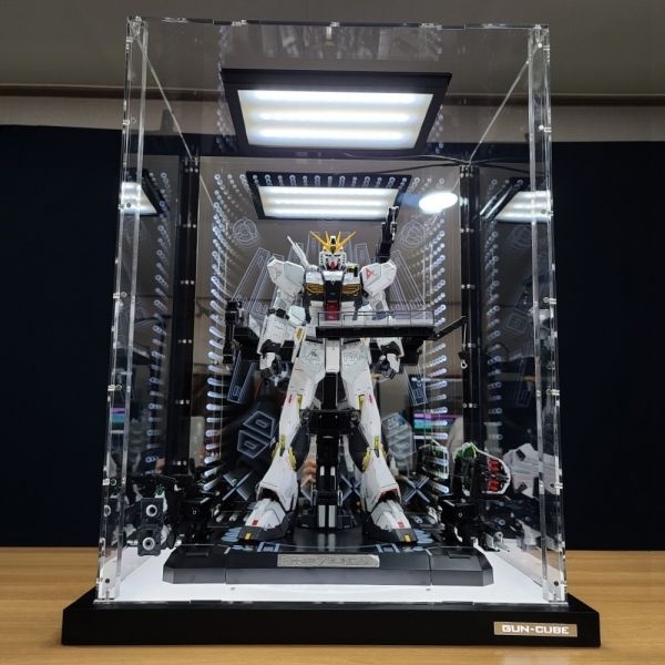 건큐브 메탈스트럭쳐 RX-93 뉴건담 아크릴 장식장 케이스
