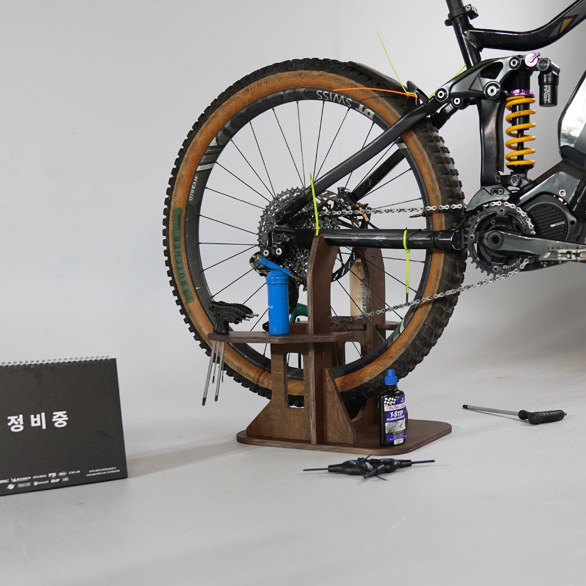 간이 정비대 겸용 MTB및 e-BIKE용 스탠드 엔듀로 다운힐 올마운틴 전기 자전거