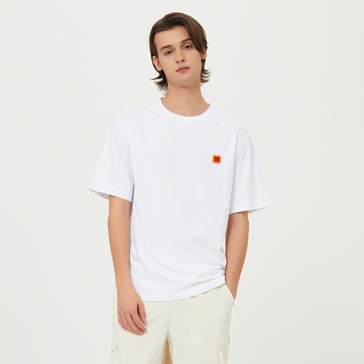 코닥 정상가 : 39,000원 시그니처 로고 아스킨 반팔 티셔츠 WHITE 23C710 21C705