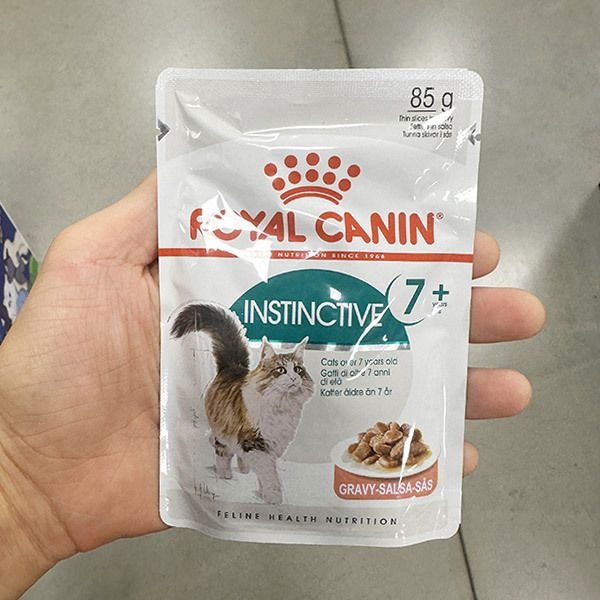 로얄캐닌 캣 인스팅티브 7+ 파우치 85g