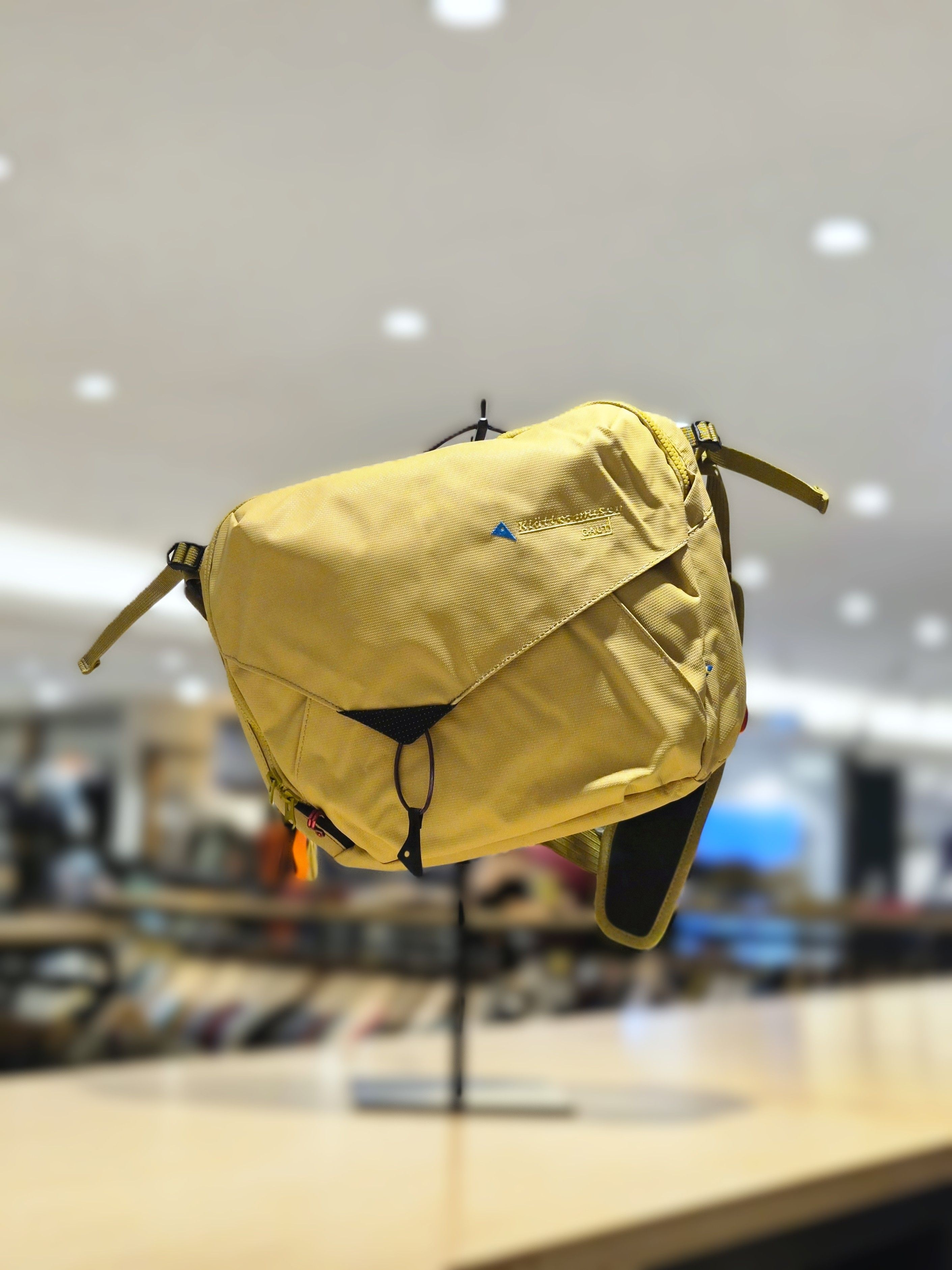 클라터뮤젠 가우트 메신저 백Gaut Messenger bag40460U21 215430