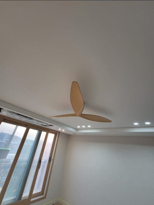로슬러 노블리프 - 실링팬 52(132cm)인치 (바디-화이트,날개-애쉬)