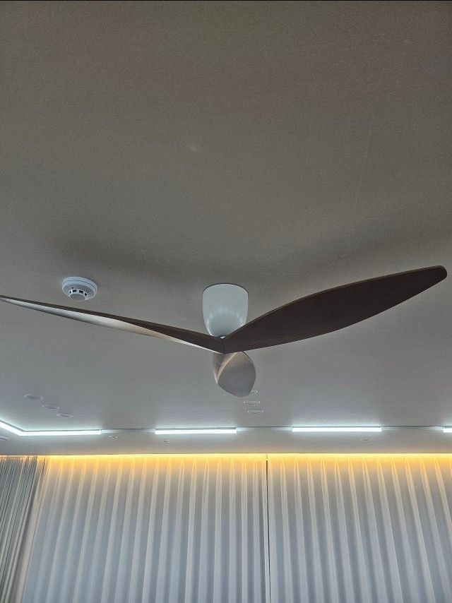 로슬러 노블리프 - 실링팬 52(132cm)인치 (바디-화이트,날개-월넛)