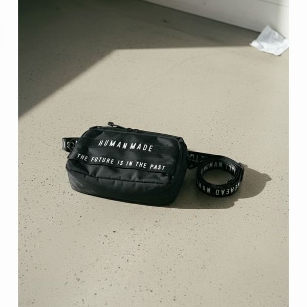 HUMAN MADE 휴먼메이드 26SS 밀리터리 파우치 스몰 블랙 HM31GD048 미니백 크로스백