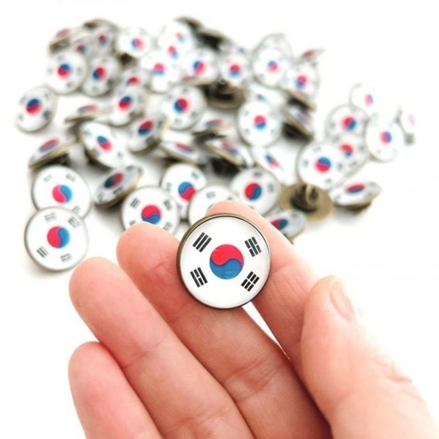 경축일 개천절 국뽕 뺏지 태극기뱃지 태극기 브로치
