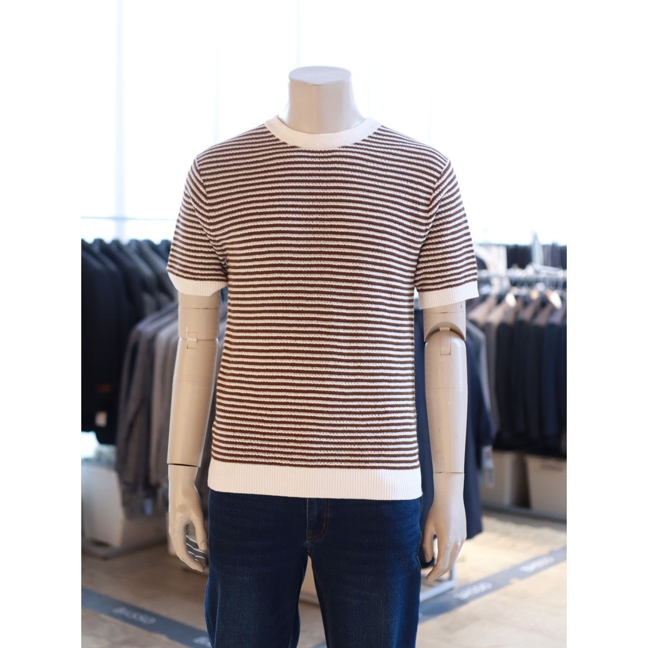 [롯데백화점] 바쏘 S/S 브라운 스트라이프 라운드넥 반팔 니트 WSA2WR17ABR