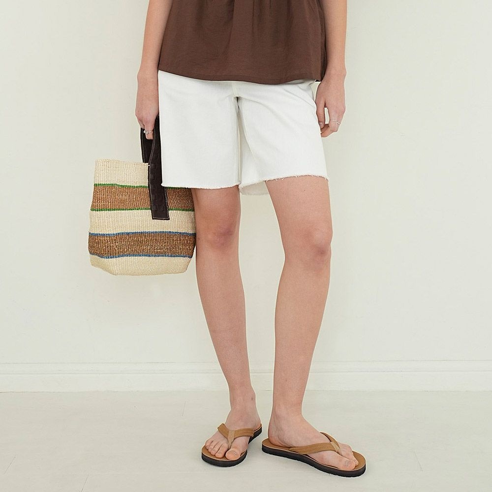 [롯데온 단독/정상가 179,000원] 스트레이트 데님 쇼츠 NEJ5ML529