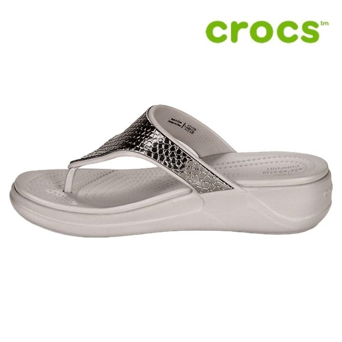 크록스 [패션플러스][크록스]크록스 웨지 샌들 /u9- 206303-0GO / Womens Crocs Monterey Metallic Wedge Flip Silver-Platinum