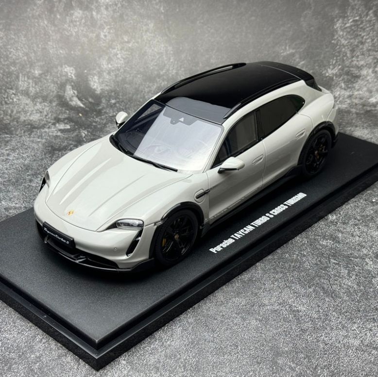 GT스피릿 [해외] GT스피릿 1:18 포르쉐 타이칸 터보 S CT 2022 자동차모형 다이캐스트 피규어