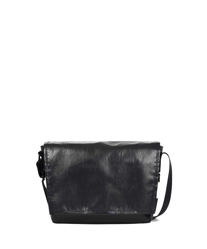 [국내매장판] 카네이테이 MINIMAL MIL MESSENGER BAG S (BLACK) UPCYCLED K24F-BAM-399-BK 165478