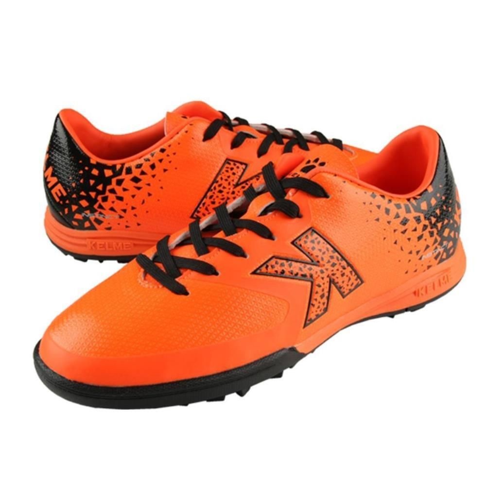 켈미 KELME 스포티한 착용감 풋살화 네온 오렌지 남자축구화 스포츠 축구화 축구경기 축구경기화 신발 사계절
