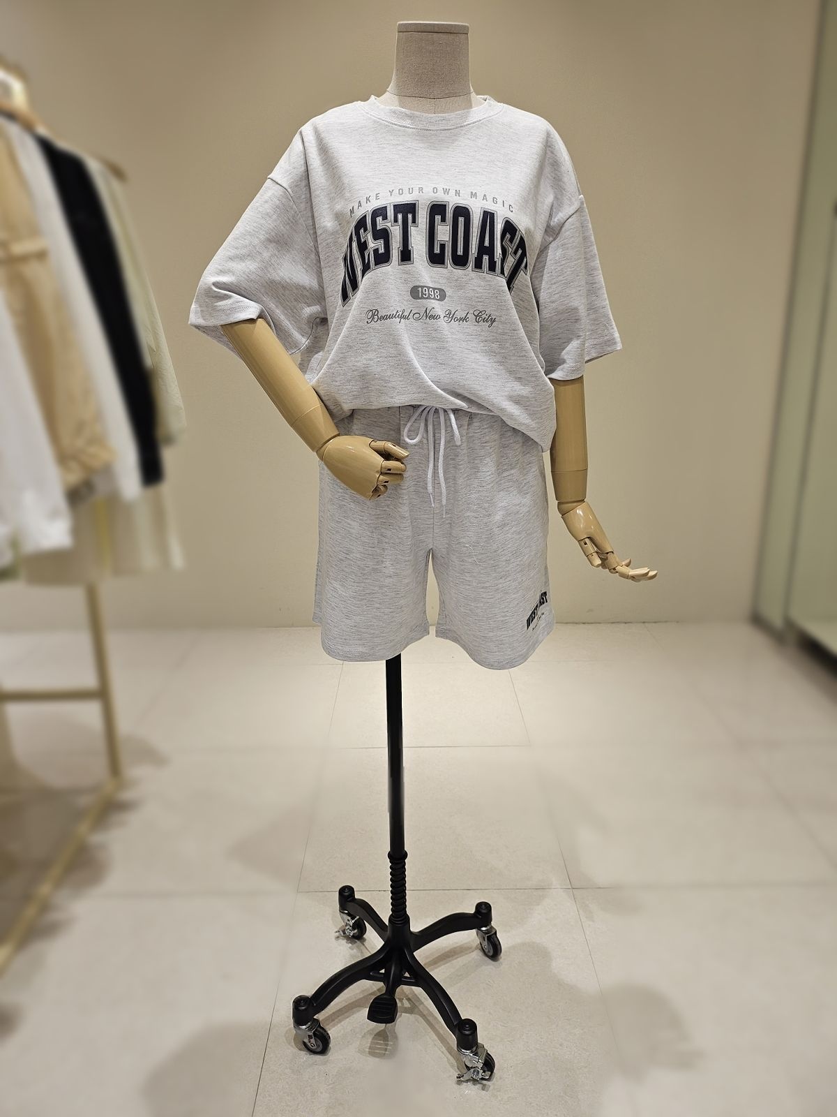 플라스틱아일랜드 웨스트 코스트 세트 트레이닝복 PS7XB1W0 663921