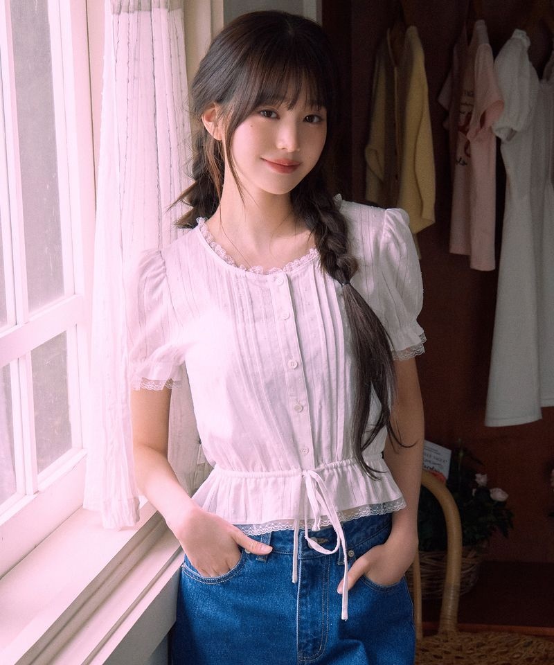 로라로라 ROLAROLA [장원영 pick]FRILL SHIRRING BLOUSE WHITE 238785