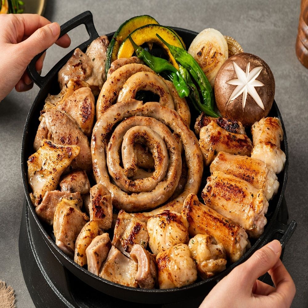 [메이플] 소곱창 모둠 세트 700g(곱창210g+대창200g+막창200g+소스 30g x 3개)