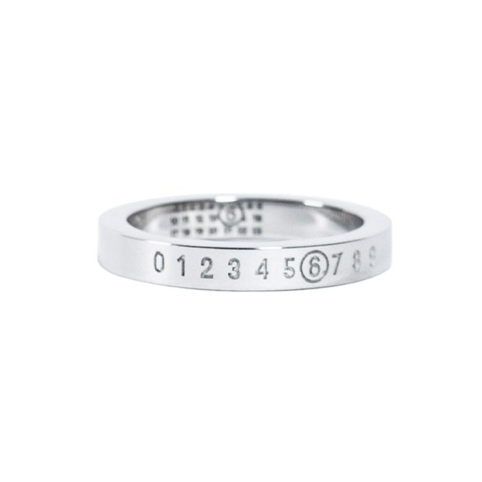 26SS MM6 메종 마르지엘라 MM6 넘버링 로고 미디엄 반지 SM6UQ0059 P6469 951