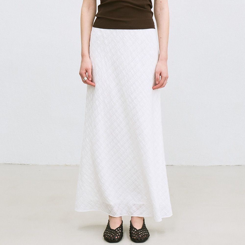 plaid bias maxi skirt (white)