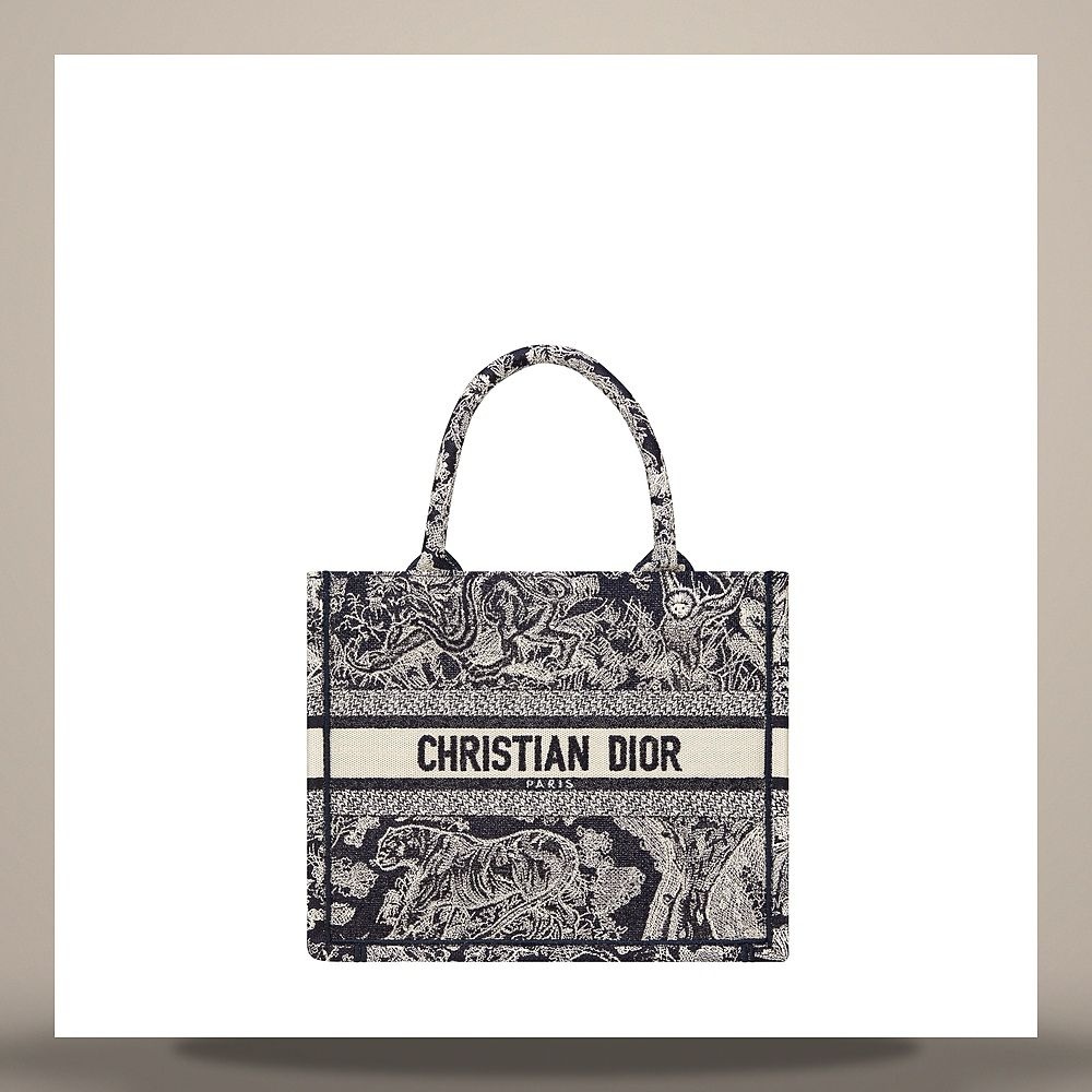 디올 디올 [국내백화점 당일발송] 디올 Dior Book Tote 스몰 백 블루 & 화이트 Toile de Jouy Reverse 자수 (26.5 x 22 x 14cm) M1265ZRGO_M35I