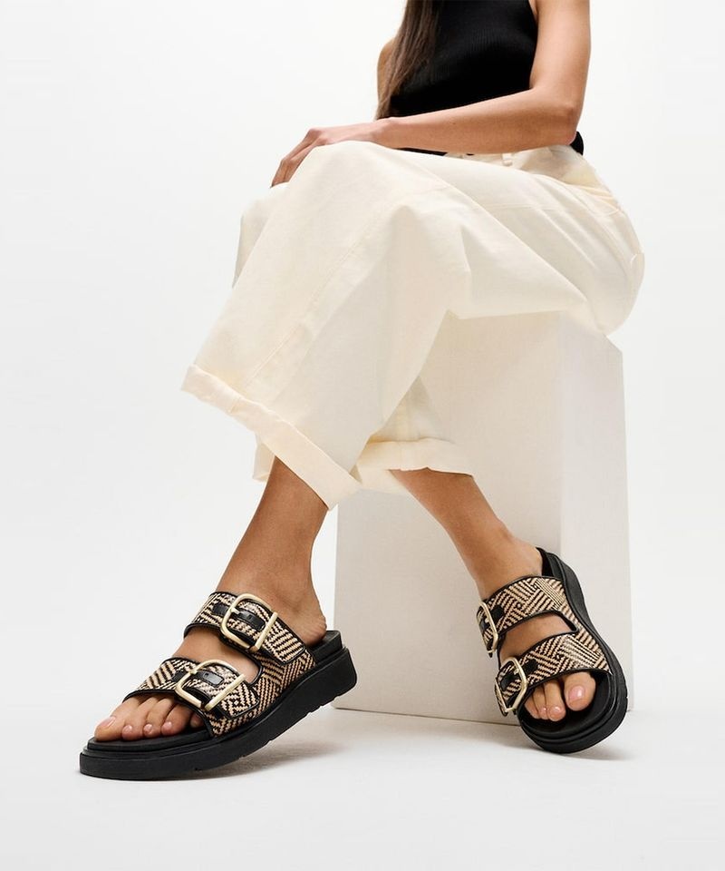 FITFLOP 여성 GEN-FF 버클 그래픽 웨빙 투 바 슬라이드 - 블랙 (FT64K2D185) 112792