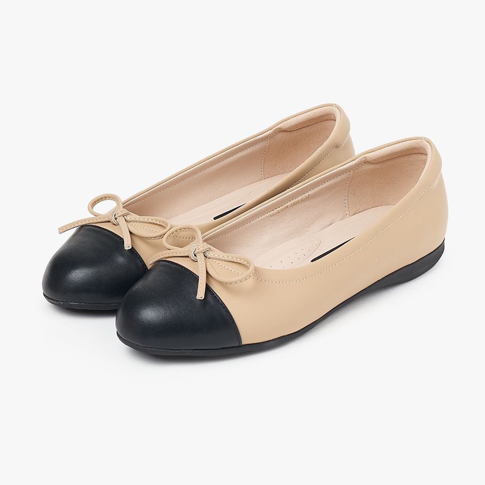 [정상가 188,000원] 세라 에디션 리프 플랫 컴포트 슈즈 소가죽 1.5cm O23P014