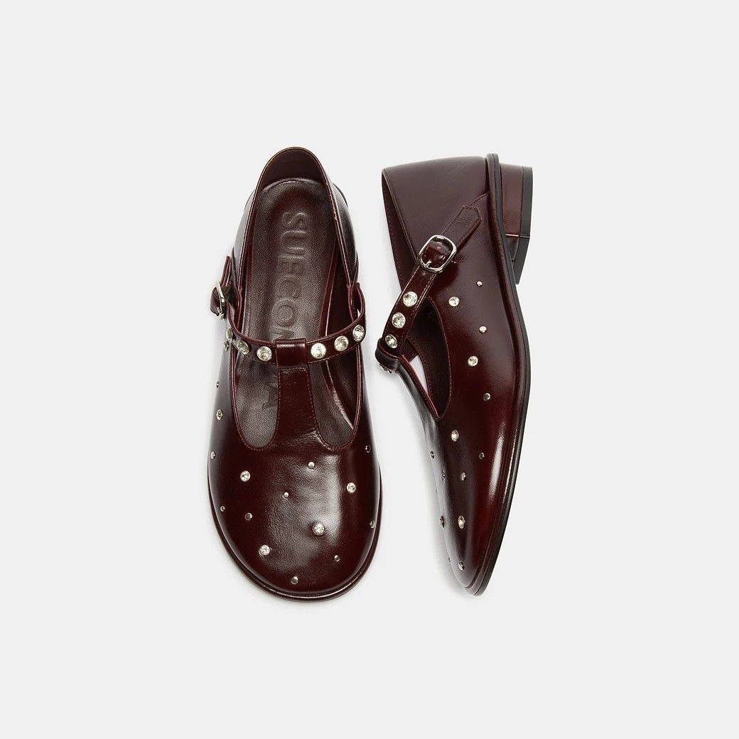 [롯데백화점] 슈콤마보니 LUNE cubic t-strap mary jane flats(wine) DG1DA26510WIN