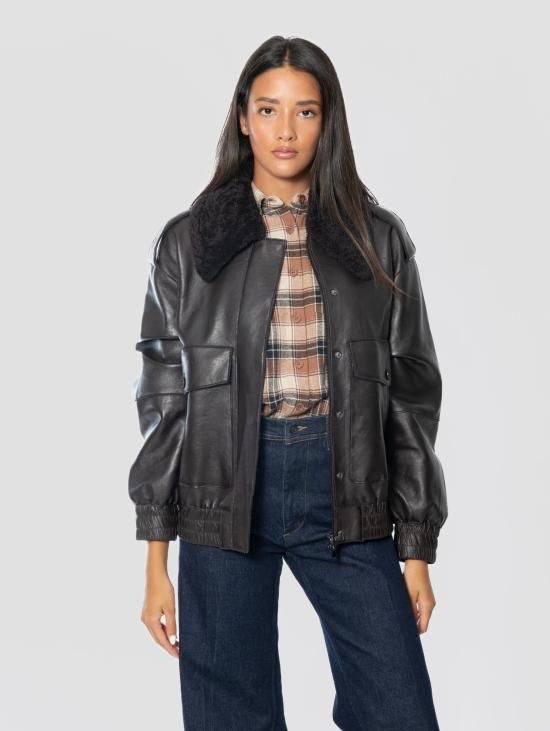 [해외] 파로쉬 26FW 파로쉬 자켓 Pelle con Collo Furry Testa di Moro를 입은 폭격기 조종사