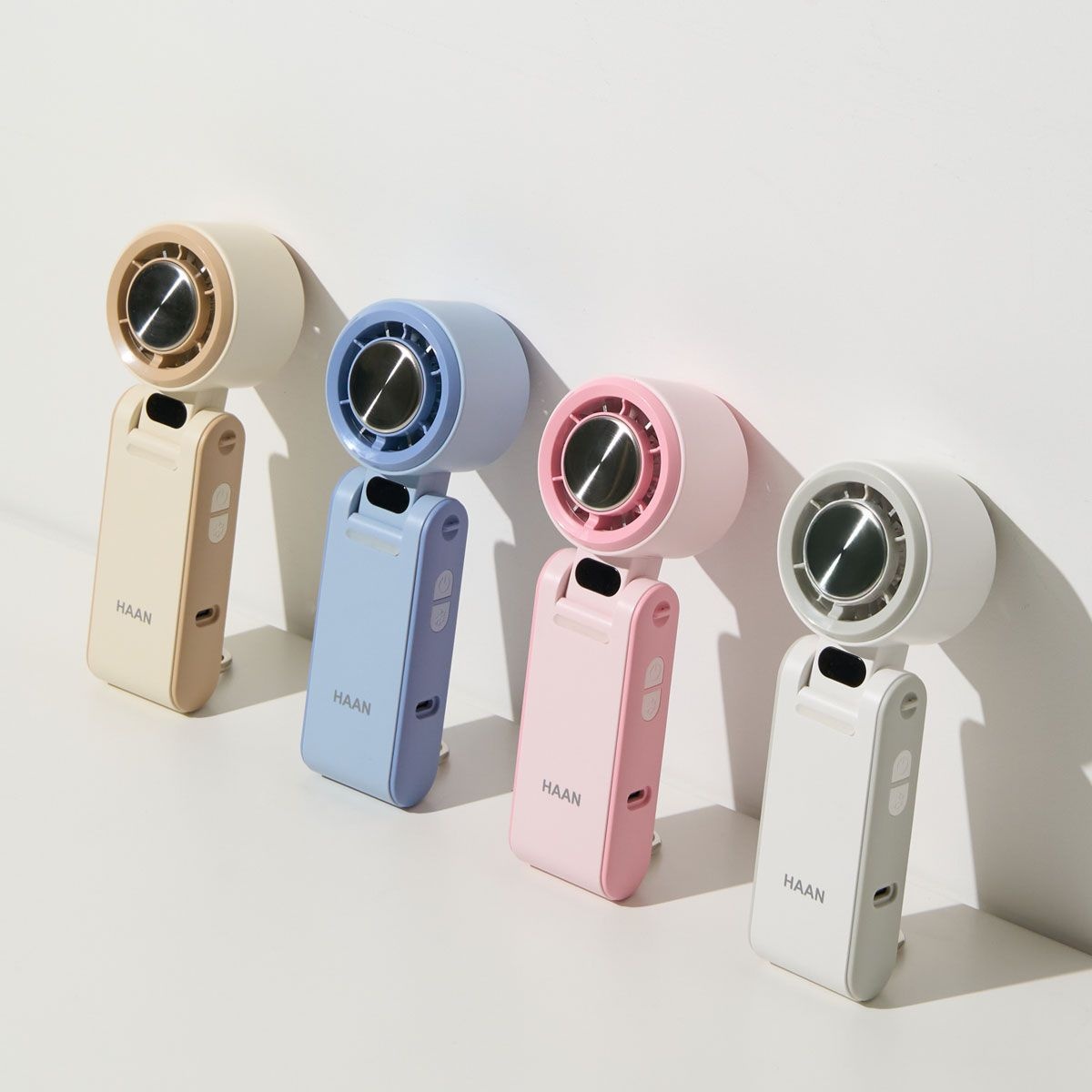 밀키화이트색상 - 100단 터보 냉각 휴대용 캠핑 등산 탁상용 핸디 손선풍기 HF-T50F