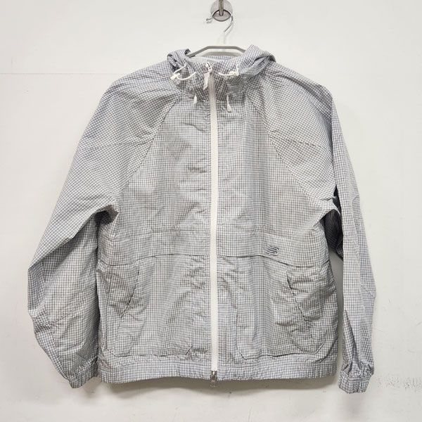 뉴발란스 W 후드형 바람막이(오버핏) NBNAG3W822 SKY BLUE