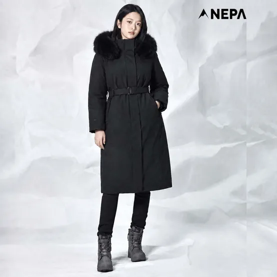 26 S/S 역시즌 여성 프리미엄 아르테 럭스 헝가리구스 고어텍스 다운 7L82078