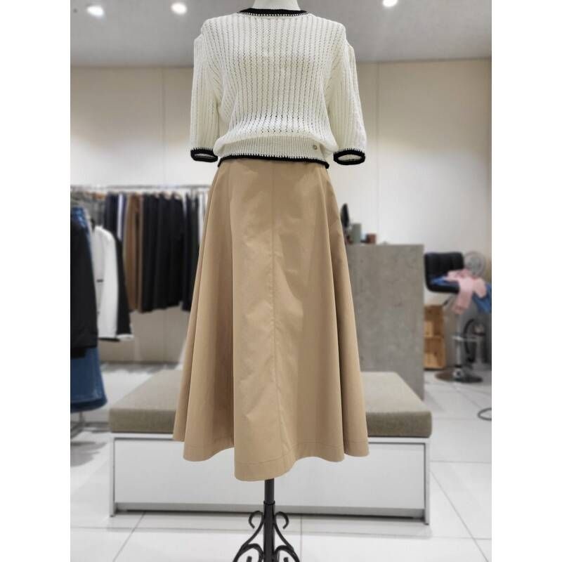 온앤온 A라인 뒷밴딩 스커트 NJW5SS218 E6F8G3H1 R6S9T2V4