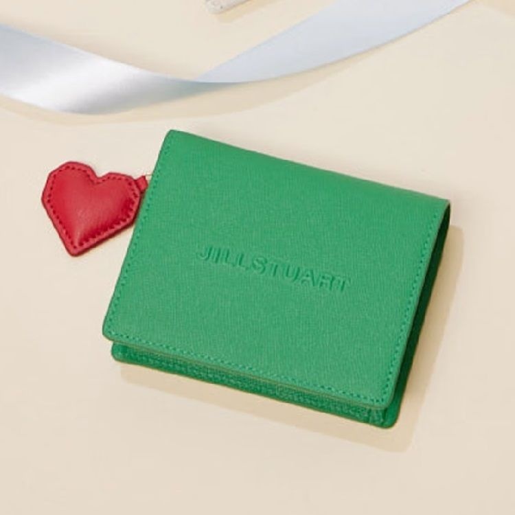 [롯데백화점] 질스튜어트 뉴욕 [PAPER WALLET] 그린 소가죽 2단 반지갑 JAWA5E303 E2