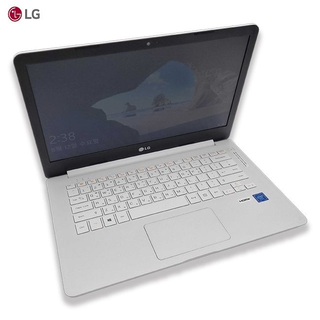[리퍼 중고] LG 울트라 화이트 RAM 8GB UHD 그래픽 14인치 노트북