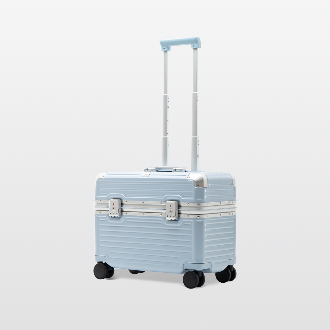 [리드볼트] 오딧 플랩 캐리어 40cm(20인치) 솔티블루