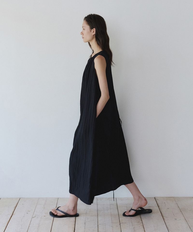 YEARNING SHIRRING LONG S리 LEEVELESS DRESS BLACK YRN26SMDR12BLK 3607532