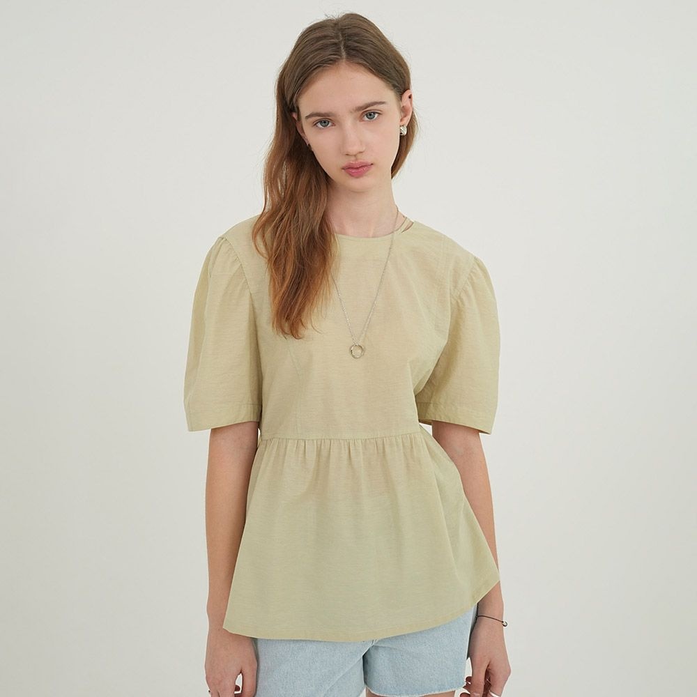 [롯데온 단독/정상가 179,000원] 백 오픈 리본 디테일 블라우스 NEW5MB633