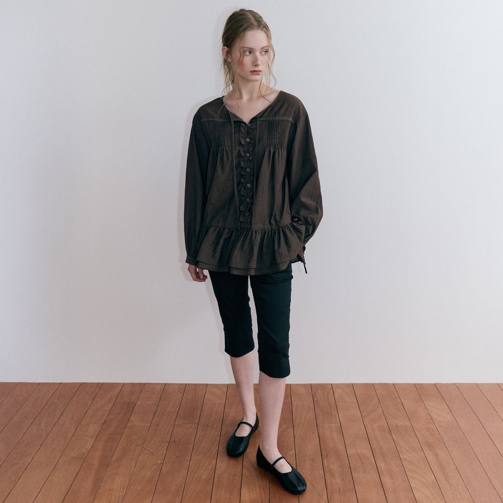 Pintuck String Frill Blouse, Brown