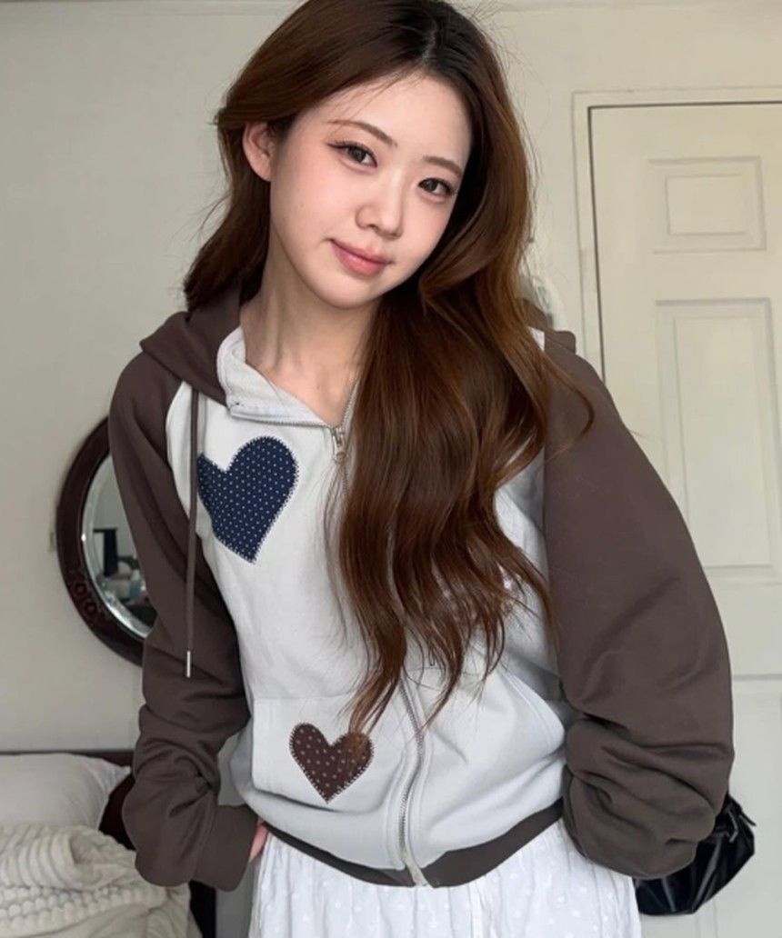 로긴 앤 로지 로긴 앤 로지 Divided Heart Patch Hood Zip Up Brown RG_25_FA1_HZ_03_03