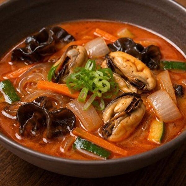 [셀러허브 식품]얼큰한 해물 짬뽕 탕 600g 조개 짬뽕 건면 짬뽕 국물 안주 불맛짬뽕 간단한 술안주 (52305328)