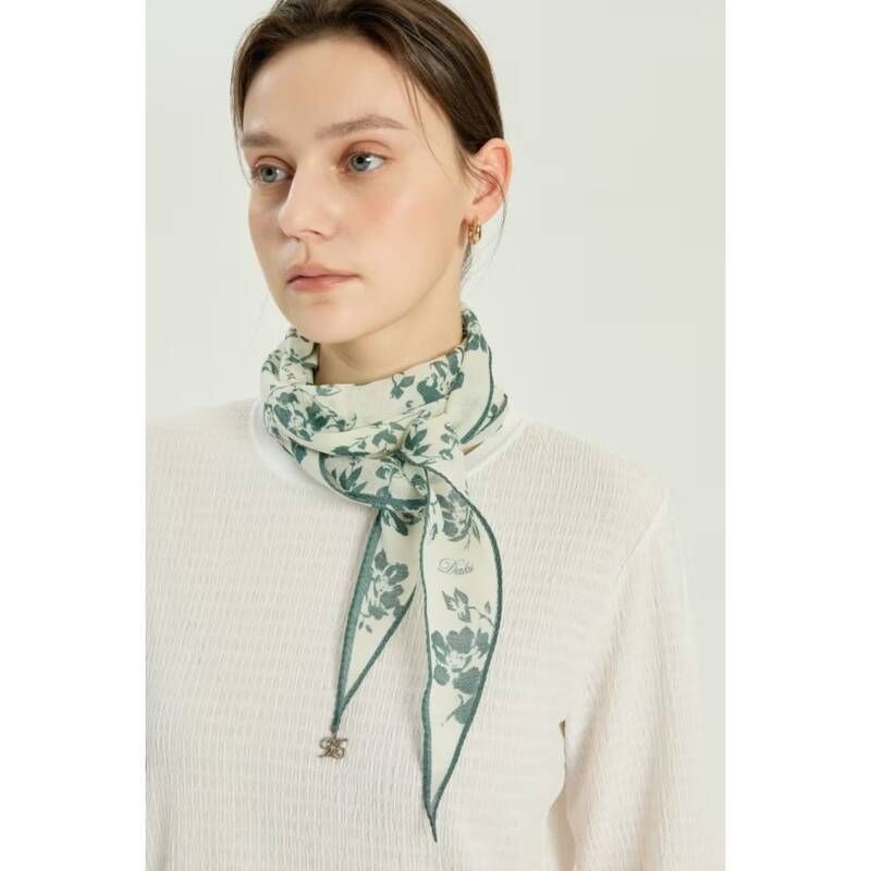 <매장정품> DAKS 닥스 [26SS]플라워패턴 실크혼방 마름모 스카프 DLSC6B303 DLSC6B303-EB 2056626