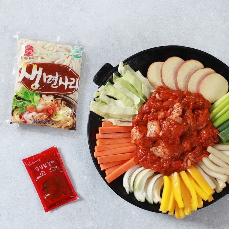 국내산 닭으로 만든 순살 춘천닭갈비 500gx3팩+우동사리