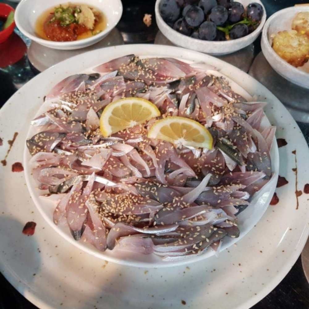 자연산 생물 전어회 세꼬시 필렛