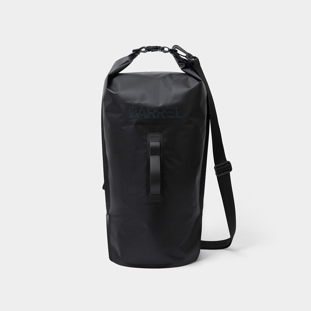 [롯데백화점] 배럴 테크 드라이 백 10L 블랙 (B5SUADB002BLK)