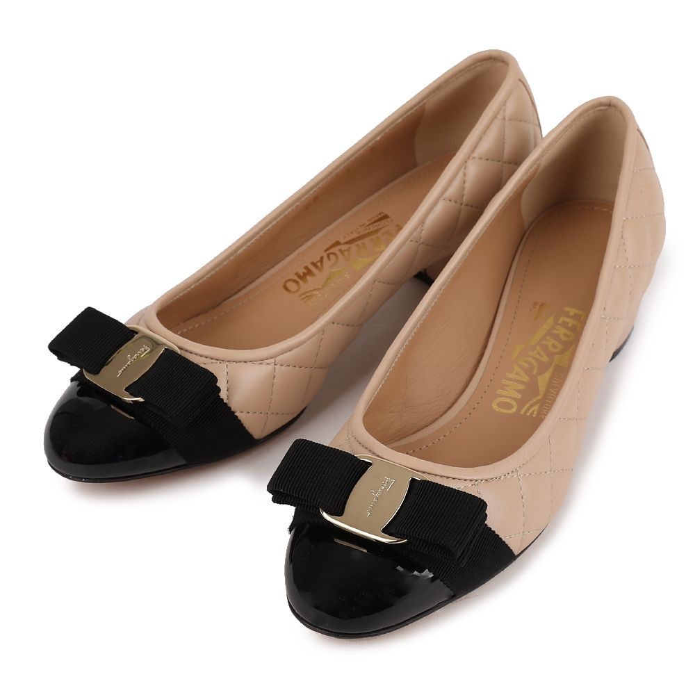라프리마 페라가모 바라 퀼팅 펌프스 VARAQ-3 BLACK/NEW BISQUE 702227