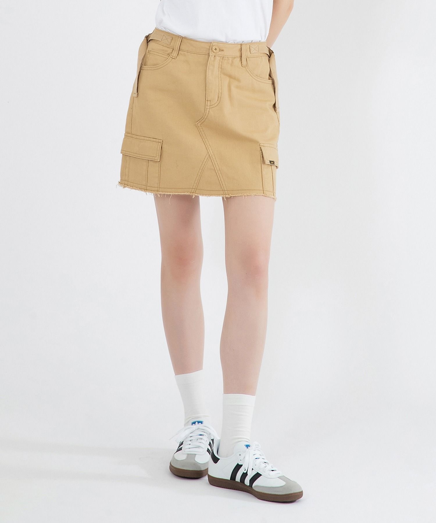 비케이브 와이시리즈 리 우먼 코튼 카고 미니스커트 베이지 LE2302SR04BE 3134483