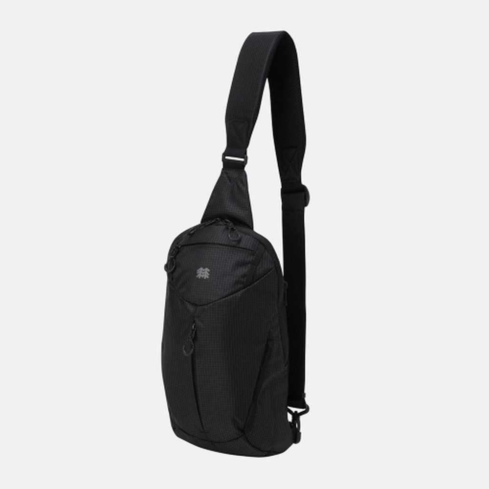 코오롱스포츠 KOLON SPORT 하이킹 슬링백 QEBDX26211BLK