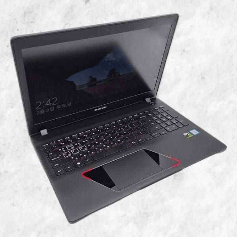 [리퍼 중고]삼성 오디세이 i7 HQ RAM 16GB GTX 1050 15.6인치 게이밍 노트북 630052
