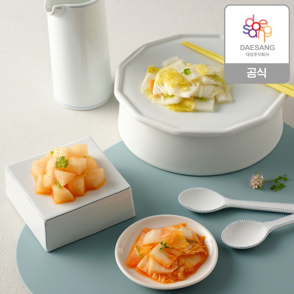 어린이 한입 김치 3종(배추/백김치/깍두기) 4개(2+2개) 골라담기