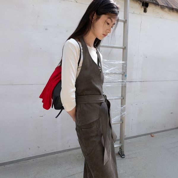 [롯데백화점] 아틀리에 나인 HAVN SET-UP HALTER NECK VELVET WRAP VEST (VT0287)