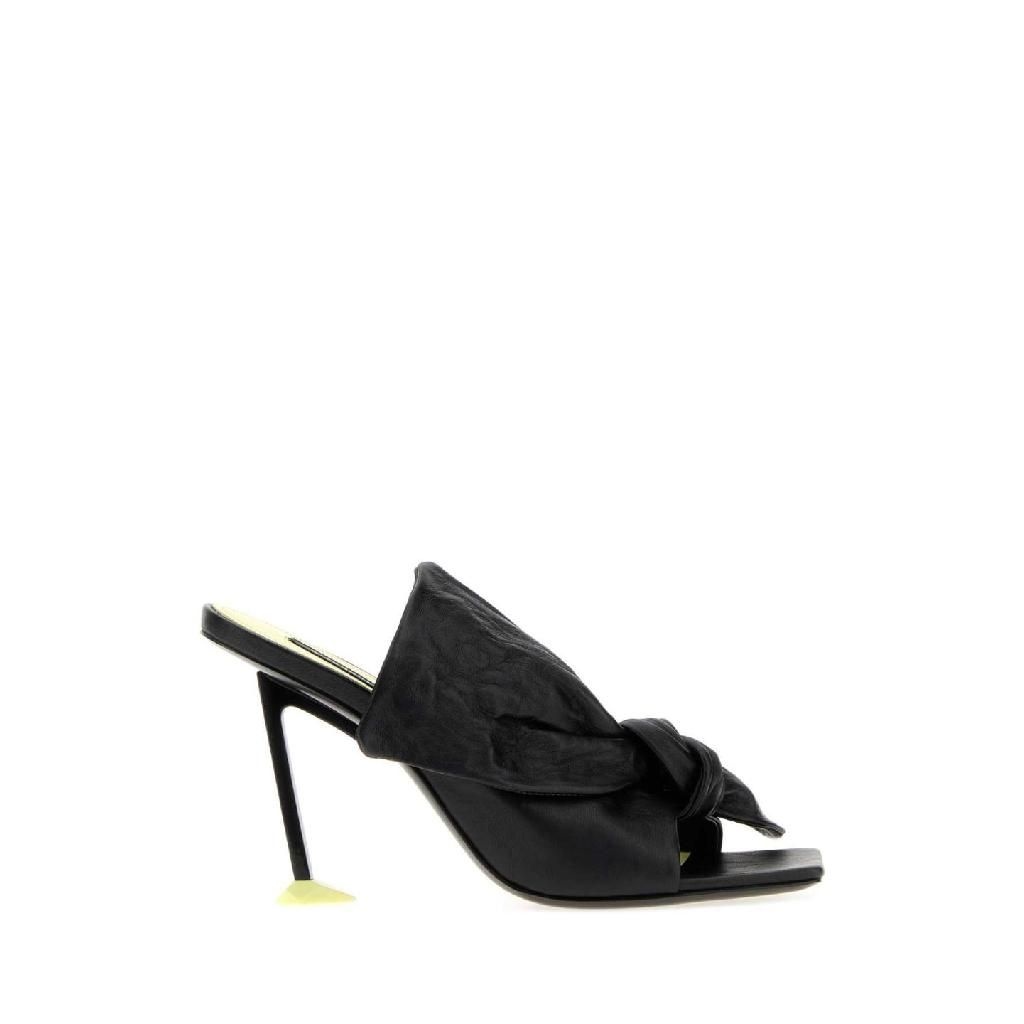 지방시 [X45]지방시 BE30B7E2H6 001 Black leather Boudoir mules 여성 샌들 슬리퍼 샌들힐 플립플랍 샌들힐